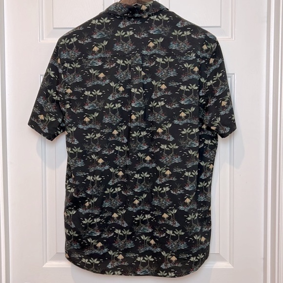 Marine Layer Short Sleeve Camp Shirt Size M/L Black Multi Color NWOT - Picture 9 of 13